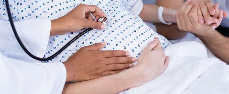 Более 1 миллиона рублей взыщут с больниц Оренбурга за врачебную ошибку при родах 