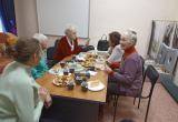 Чайные посиделки для граждан пожилого возраста провели в КЦСОН Ясный