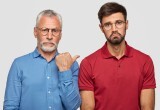 <a href="https://ru.freepik.com/free-photo/shot-of-serious-grey-haired-male-pensioner-indicates-at-his-son-shows-his-direct-heir-of-property-displeased-unshaven-young-caucasian-man-being-unhappy-after-quarrel-with-mature-father_10421266.htm#query=%D0%BD%D0%B0%D1%81%D0%BB%D0%B5%D0%B4%D0%BD%D0%B8%D0%BA%D0%B8&position=1&from_view=search&track=sph&uuid=d802919d-109f-4a65-8037-2765d97a2a65">Изображение от wayhomestudio</a> на Freepik