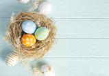 <a href="https://www.freepik.com/free-photo/happy-easter-day-easter-eggs-wooden-background_38701568.htm#fromView=search&page=1&position=2&uuid=fe80894d-9f8b-46de-b8d6-e25051239649">Image by our-team on Freepik</a>