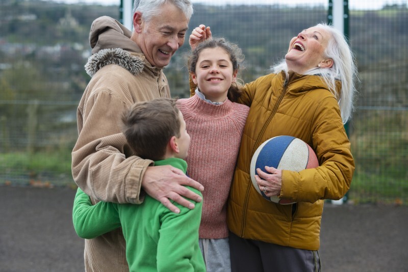 https://img.freepik.com/free-photo/medium-shot-happy-grandparents-kids_23-2149235670.jpg?t=st=1737567758~exp=1737571358~hmac=01230c99302bb27d20a90ca3020c6ac37b6fa92c8c1fc19a379242992c7b3f3f&w=1060 Страховые и военные пенсии, социальные выплаты и пособия проиндексируют на 9,5%!