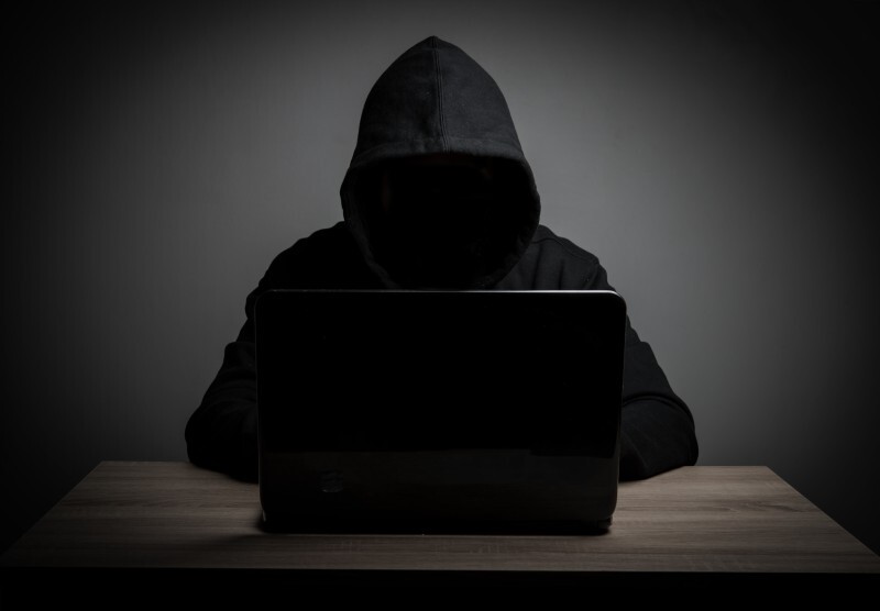 https://img.freepik.com/free-photo/white-notebook-black-data-firewall_1150-1733.jpg?t=st=1746599679~exp=1746603279~hmac=901d13fb35ffb2fdfb1dc680ac0c32be263958d33d111a1da243dce432128cad&w=1380 Оренбурженка потеряла 270 000 рублей, пытаясь заработать на маркетплейсе