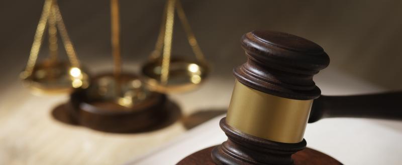 https://www.freepik.com/free-photo/top-view-career-guidance-items-judges_27641803.htm#fromView=search&page=1&position=1&uuid=91d3bbd9-8273-4495-a872-422b1506797d&query=суд 46-летний мужчина привлечён к ответственности за незаконное изготовление и хранение наркотического средства