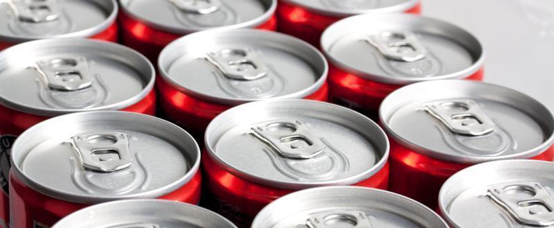 https://ru.freepik.com/free-photo/closeup-shot-many-metal-cans-side-by-side_10991214.htm#fromView=image_search_similar&page=1&position=0&uuid=b5315ab0-e93c-42fe-ad6d-e274a2933e7b&query=конфискация++газированных+напитков Масштабная конфискация газированных напитков