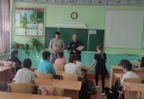 Акция «Автокресло-детям!» с учащимися СОШ №2 п. Светлый