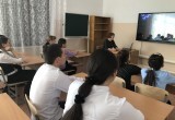 Педагог ГАПОУ ГТТ провел классный час в МОБУ «Акжарская ООШ»