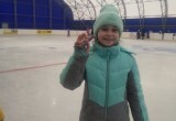 На стадионе "Восток" состоялись соревнования "Звонкий лёд" для детей