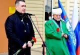 В селе Акжарское открыли мемориальную доску памяти Айвата Самуратова