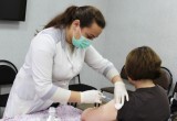 В ЗАТО Комаровский набирает темпы прививочная кампания против гриппа