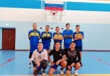Ребята в п. Комарово занимаются спортом под чутким руководством тренера Каирбека Нургалиевича Куванова